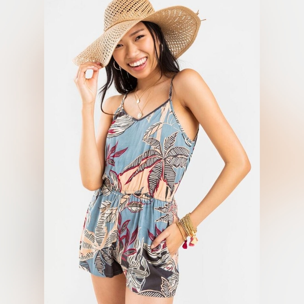 Francesca's Lexx Tropical Floral Romper
